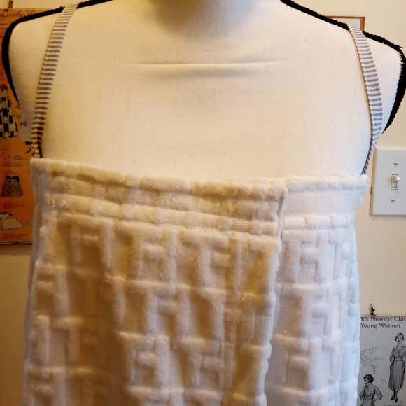 Tommy Hilfiger Sleepwear Women’s Terry Shower Wrap Swim Cover - Picture 4 of 7